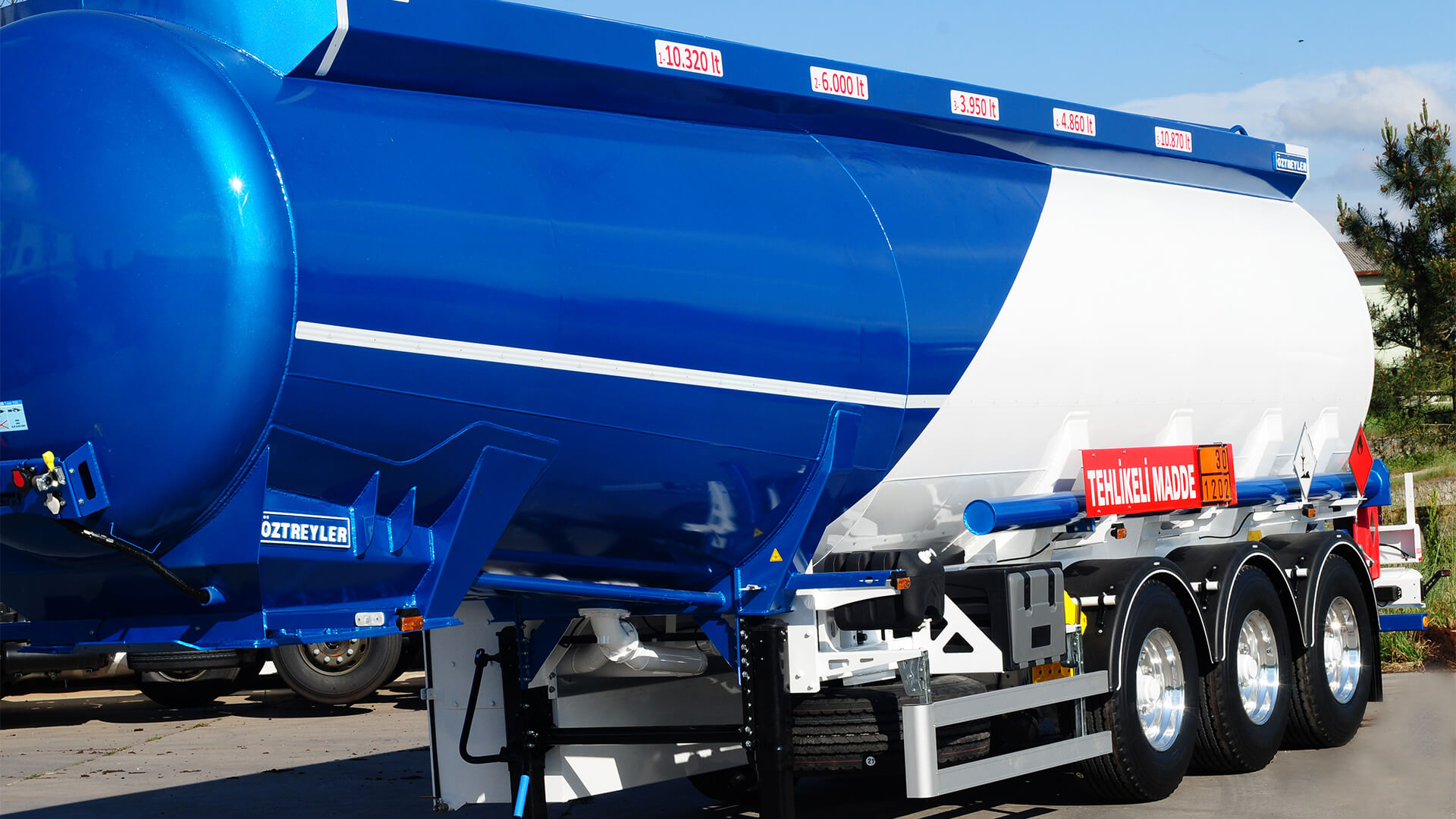 Steel Cylindrical Conical Tanker Semi-Trailer